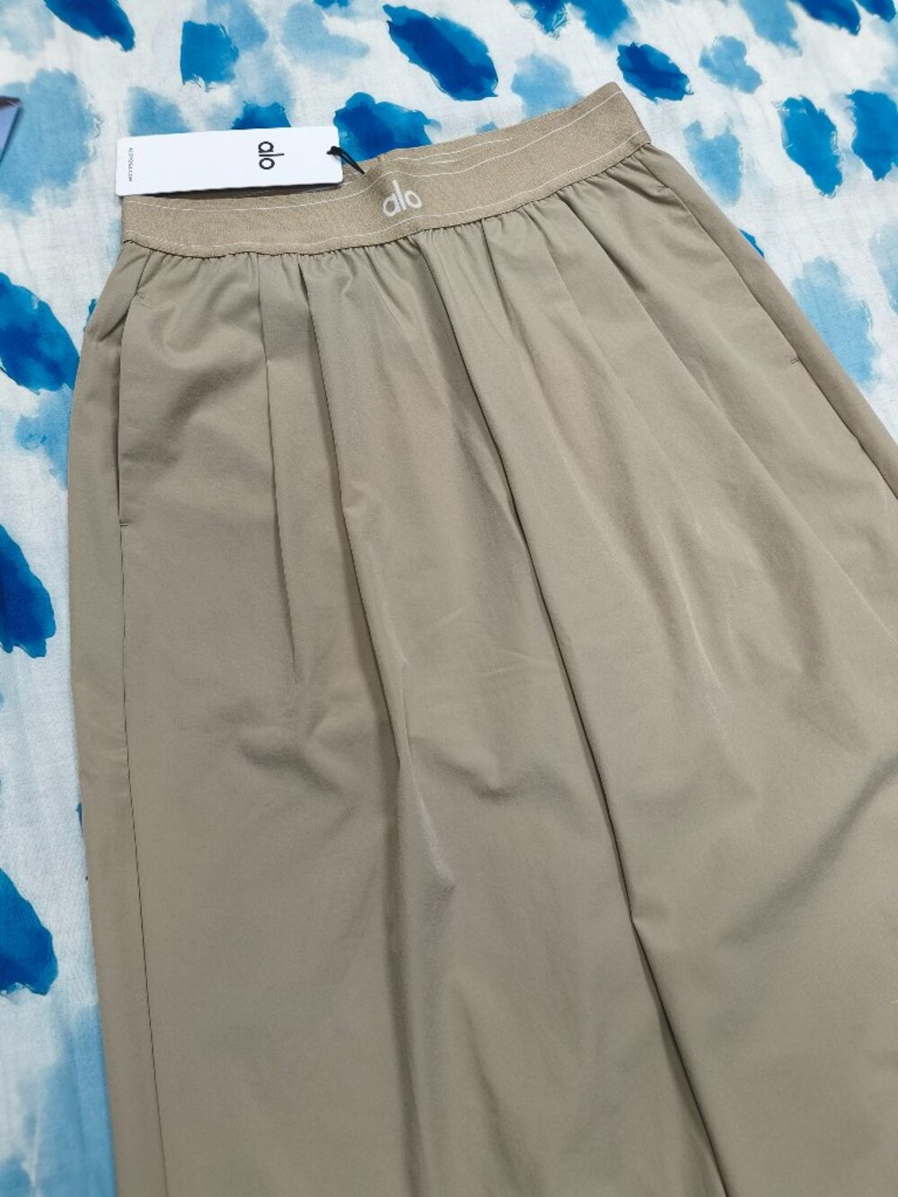 ALO Yoga Gravel Suit Up Trouser NWT✨Regular Length Wide-Leg Pants💻 - Picture 6 of 9